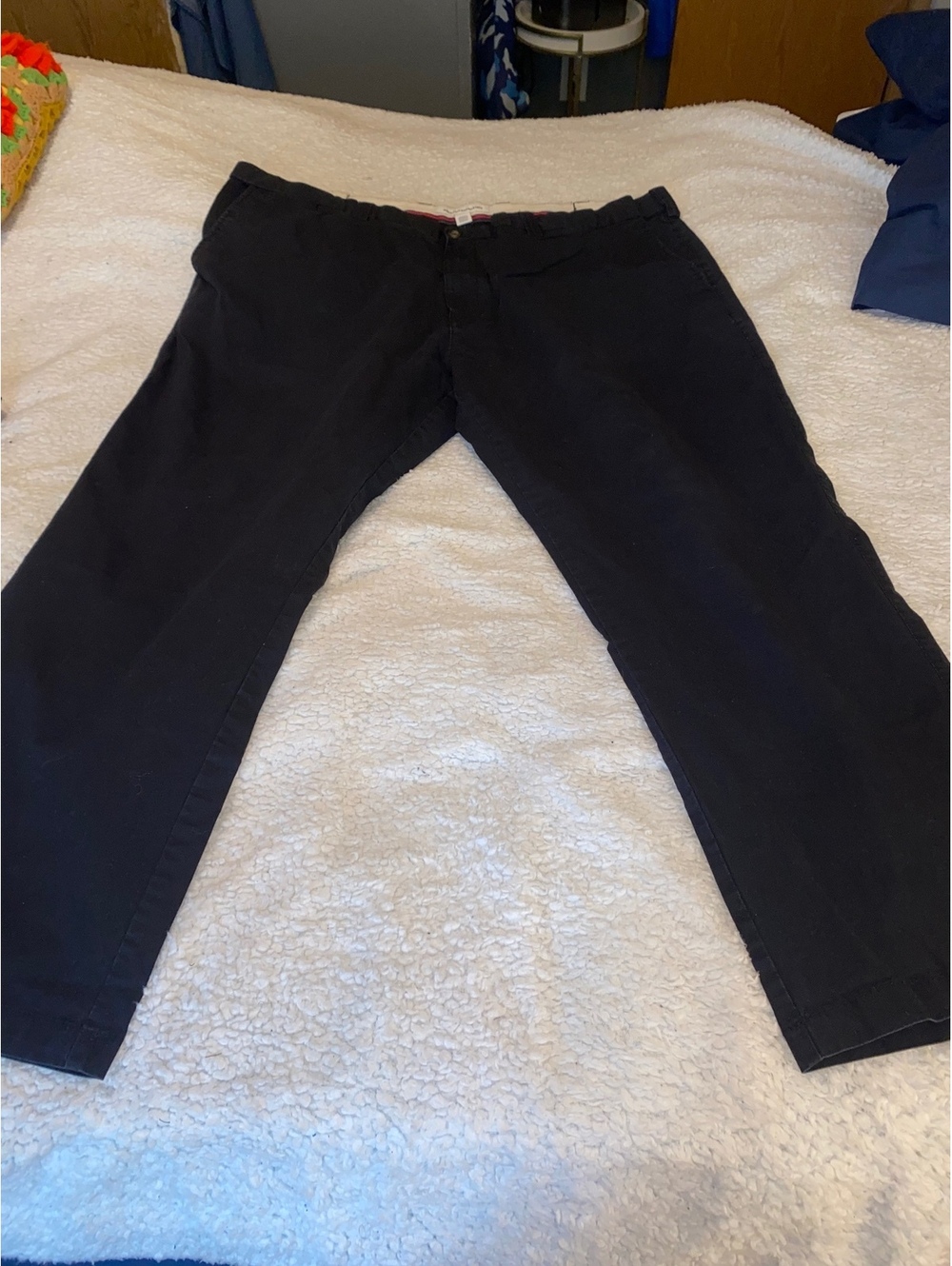 Amazon Essentials Men’s Black Chino Pants 48x30 Straight Fit Casual Work Pants